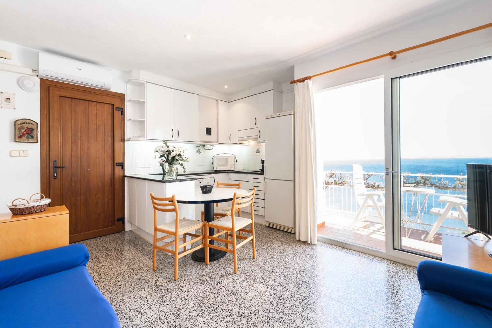Santa Llucia Apartaments روساس المظهر الخارجي الصورة