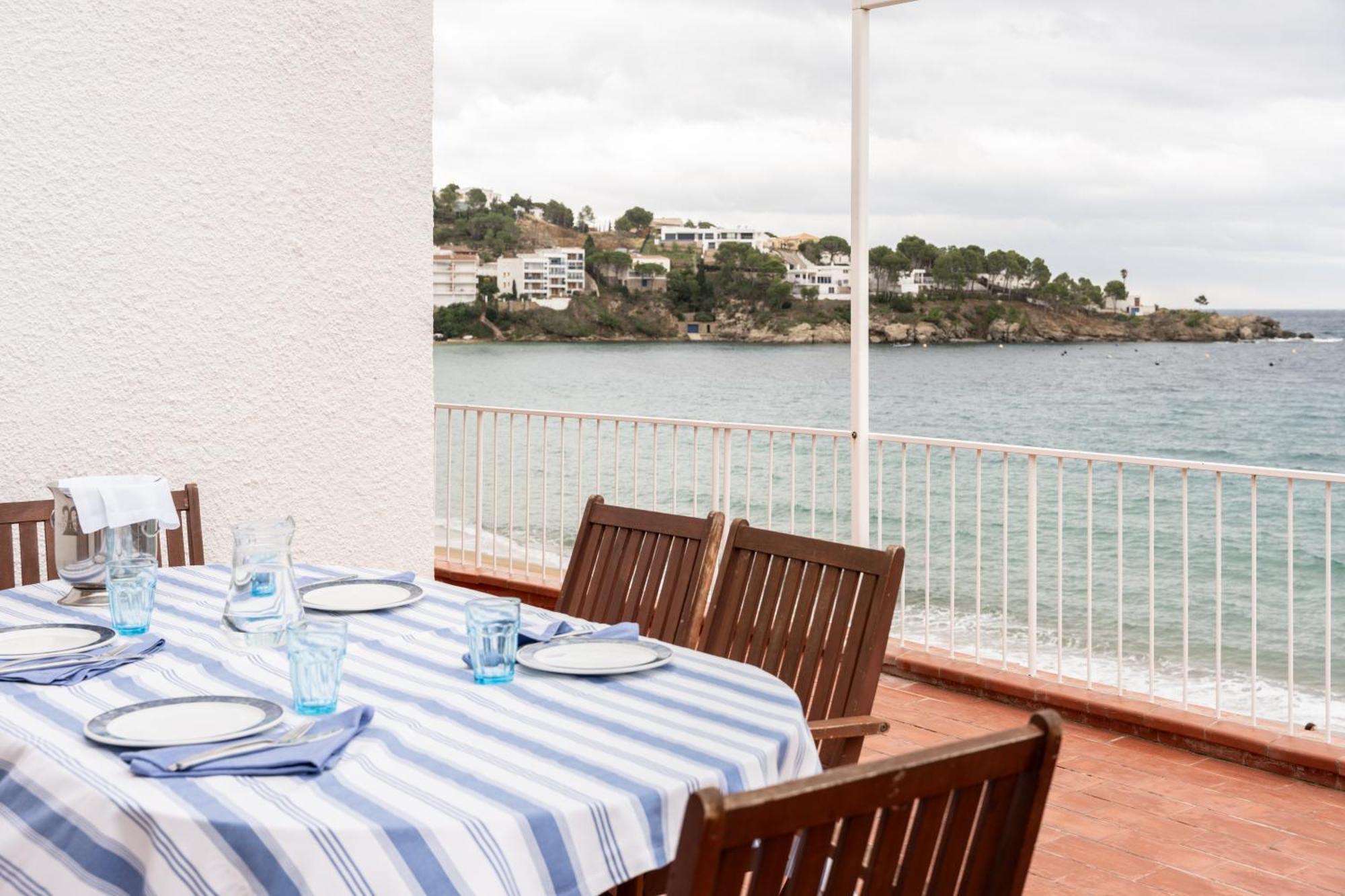 Santa Llucia Apartaments روساس المظهر الخارجي الصورة